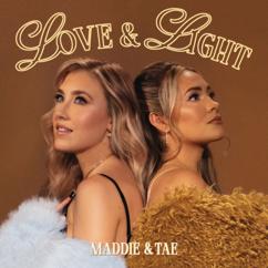 Maddie & Tae: Drunk Girls in Bathrooms