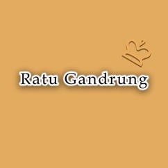 Tika Zeins: Ratu Gandrung