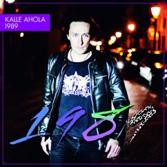 Kalle Ahola: Tummaa valoa