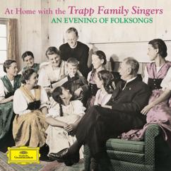 Trapp Family Singers: Traditional: Es wollt ein Jägerlein jagen (Es wollt ein Jägerlein jagen)