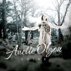 Anette Olzon: Moving Away