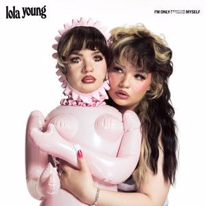 Lola Young: d£aler