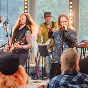 Timo Kotipelto: Forever Child (Vain elämää kausi 17)