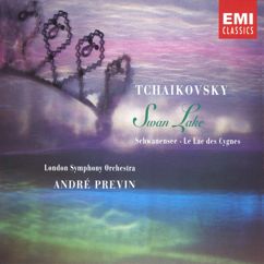 André Previn, London Symphony Orchestra: Tchaikovsky: Swan Lake, Op. 20, Act 2: No. 12, Scene. Allegro - Moderato assai quasi andante