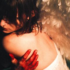 Valentina Tross: Ángel