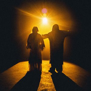 Elmiene: Comets + Gold