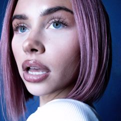 Alina Burnet: Sasha