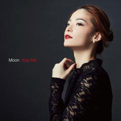 Moon haewon: Kiss Me