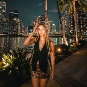 Jaxon Vale: Top Floor