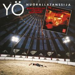 Yö: Huomenna Hän Saapuu