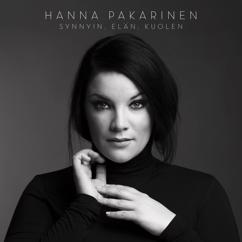 Hanna Pakarinen: Penkki, puu ja puistotie