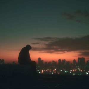 Lyndon Ash: Please Don't Go