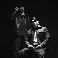 Pyrythekid, Axel Kala: Koukussa (feat. Axel Kala)