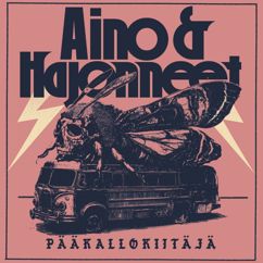 Aino & Hajonneet: Pääkallokiitäjä